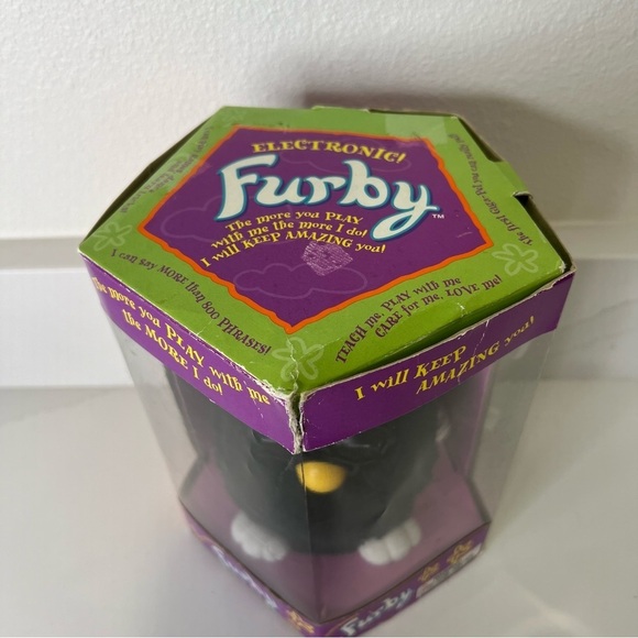 Vintage Furby 1998 Black Tiger Electronics Model 70-800 Box Included - Picture 2 of 9